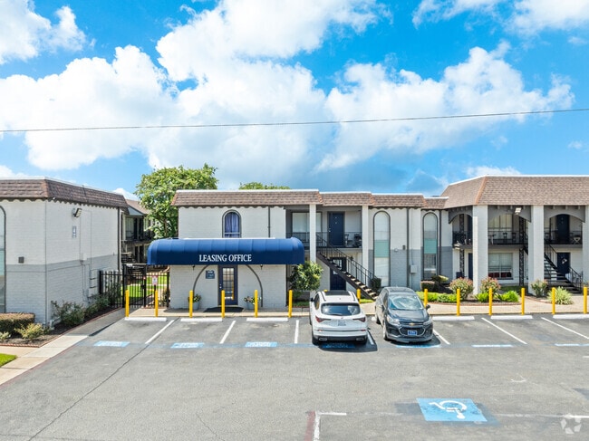 Primary Photo - Tierra Bella