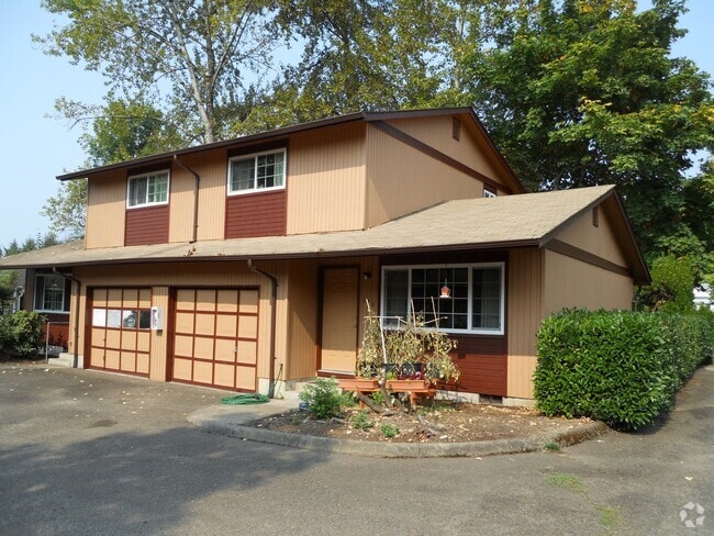 Building Photo - 2 Bedroom Duplex ~ South Corvallis ~ Pet F... Unit 619 SE Lilly Rental