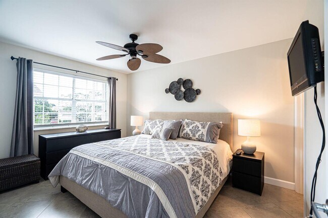 Photo - 163 Waterside Dr Unit 163