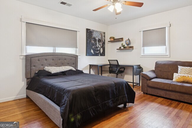 Photo - 115 Pine Tree Dr