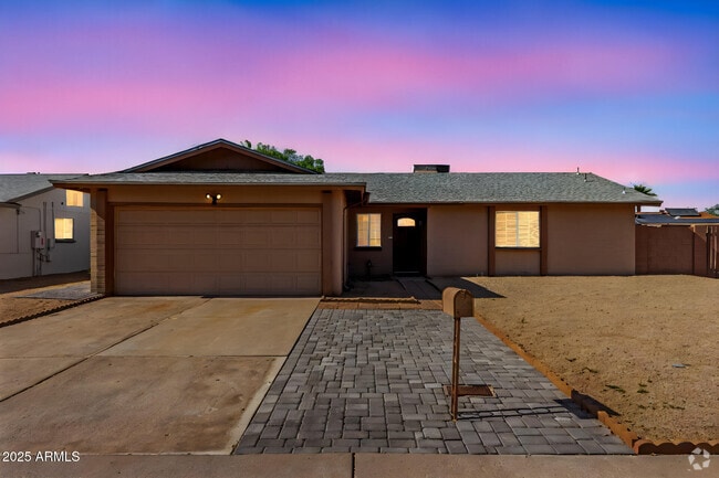 Building Photo - 1002 W Villa Rita Dr Rental
