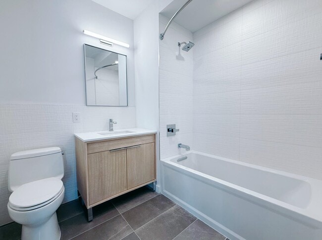 Photo - 425 3rd St Unit 315