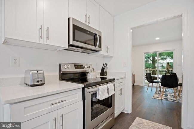 Photo - 15 Tall Oaks Ct