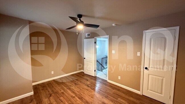 Photo - 900 S Weatherred Dr