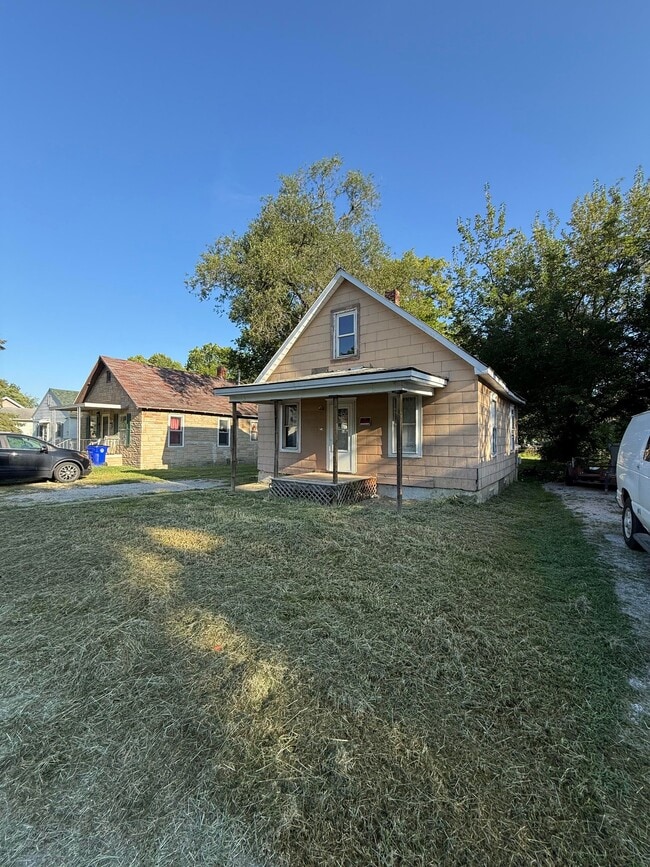 Photo - 1286 E Vanderhoof St