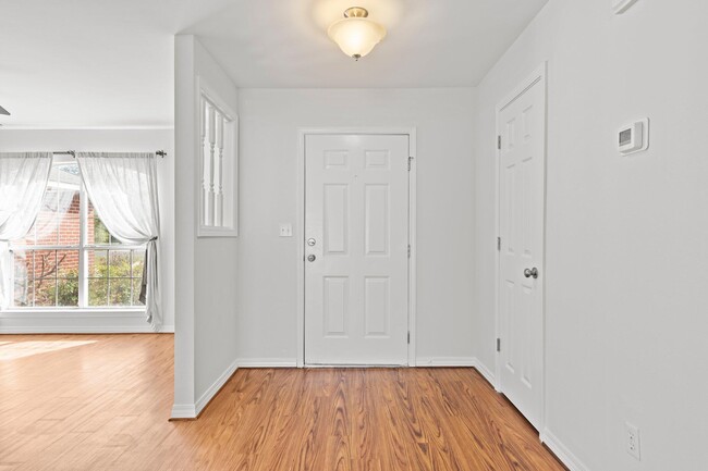 Photo - 4407 Southminster Cir