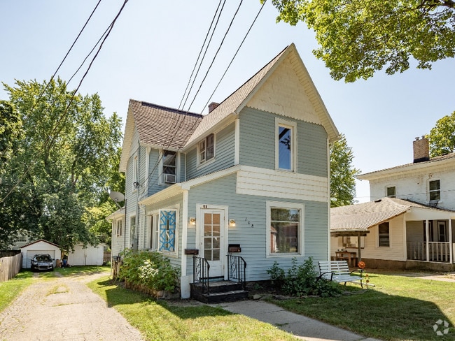 Building Photo - 108 E South St Rental