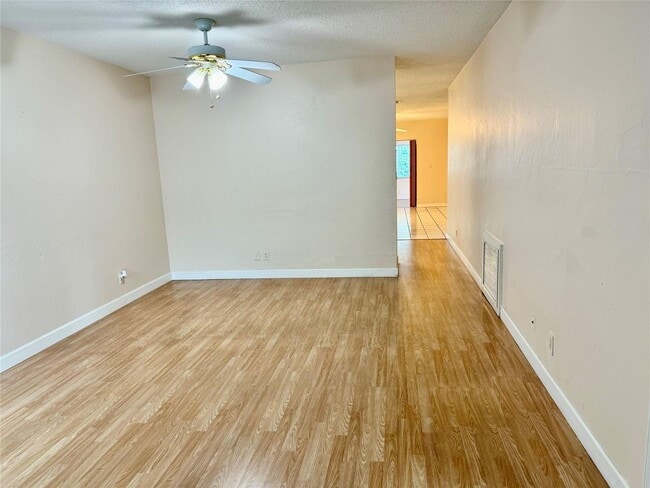 Photo - 11461 NW 38th St