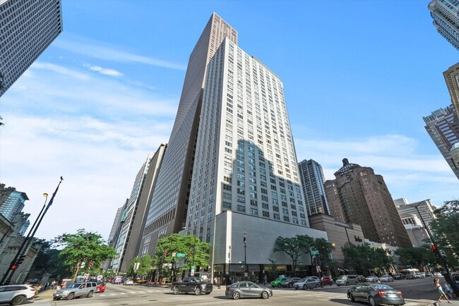 Building Photo - 777 N Michigan Ave Unit 2106