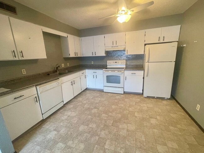 Photo - 3108 Sycamore Terrace Unit 3108 Sycamore Terr - Apt 5