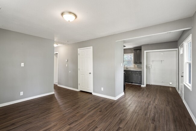 Photo - Welcome home to this cozy and fully updated 3-bedroom, 1-bath rental in Kansas City, KS!  1st mon...