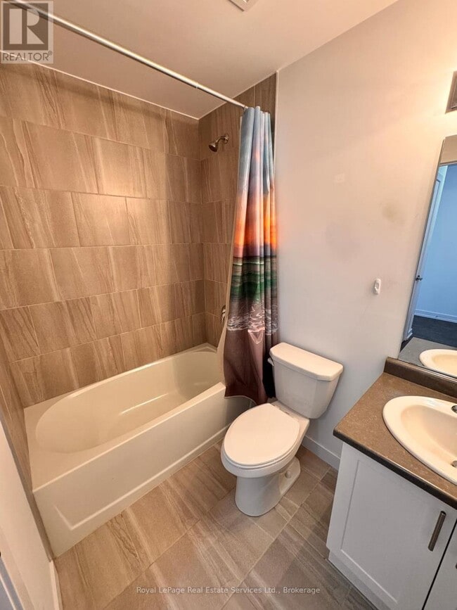 Photo - 450 Dundas St E Unit 429