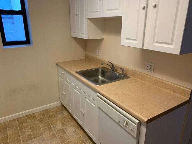 Photo - 636 Beacon St Unit 301