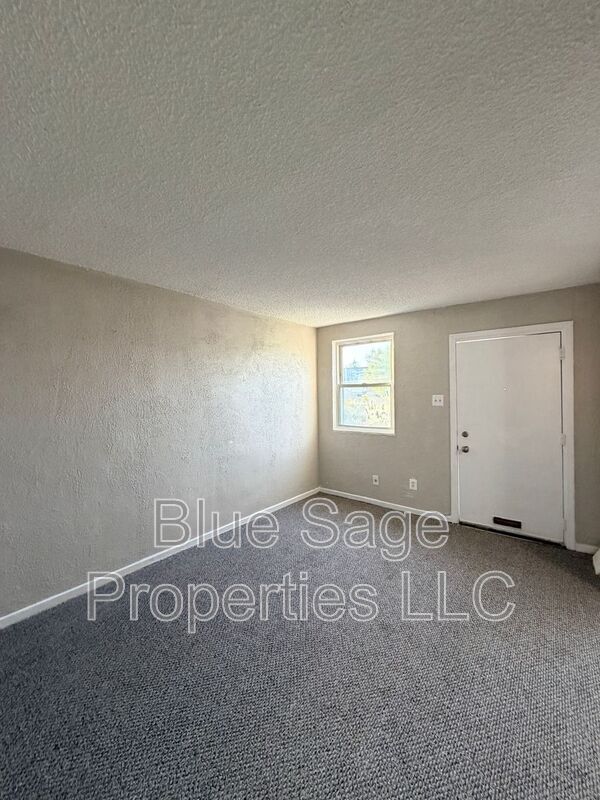 Photo - 1037 Laurel Rd