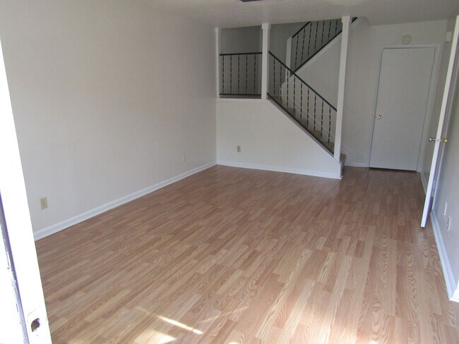 Photo - Charming 2 bed, 1.5 bath