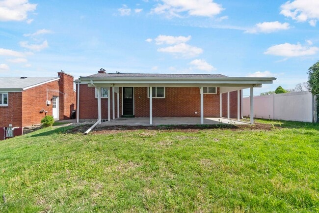 Photo - AVAILABLE NOW!! Fully RENOVATED 3-bedroom in CASTLE SHANNON!
