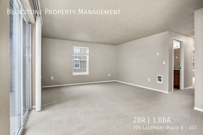 Building Photo - 206 Lakepoint Pl N Unit 107