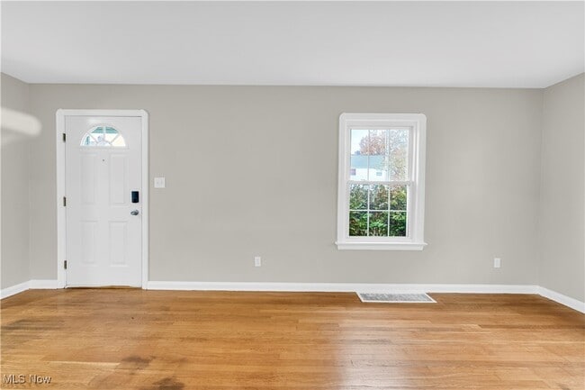 Photo - 16201 Walden Ave