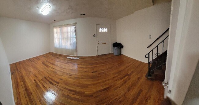 Photo - 3619 Sullivan Ave