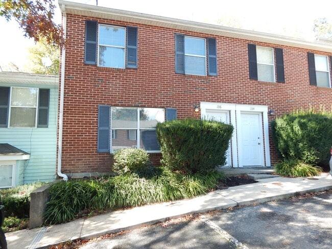 Building Photo - 136 Clover Valley Cir Unit 136