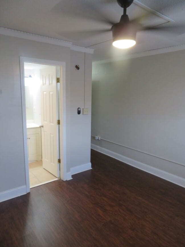 Photo - Fantastic deal on 1Bed/1Ba at Evian Towers!  $1000 per month