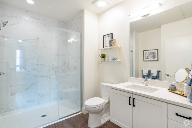 Bathroom - Azara San Mateo