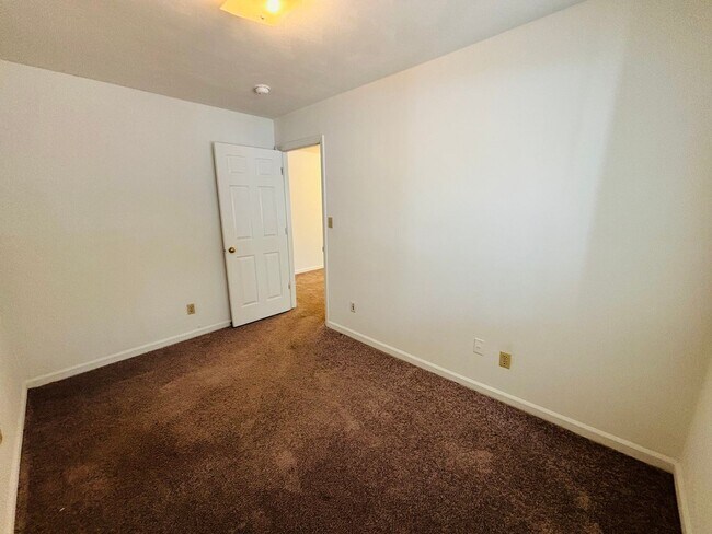 402B Berryfield Lane