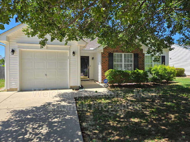 Photo - 6308 Saybrooke Dr House