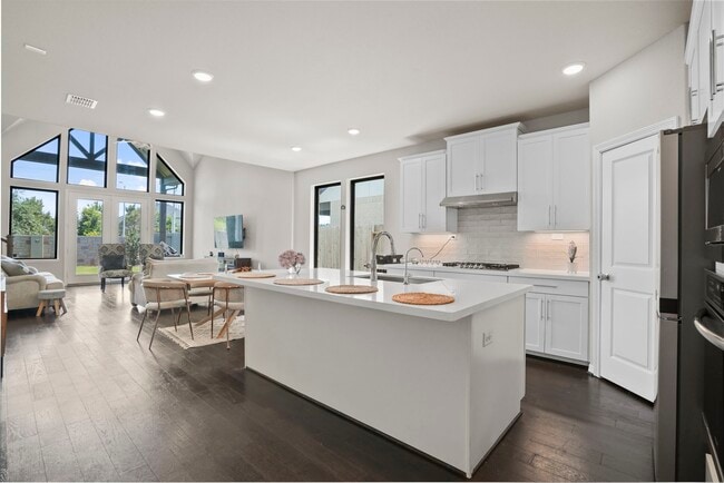 Photo - 29015 Laurel Grove Ln