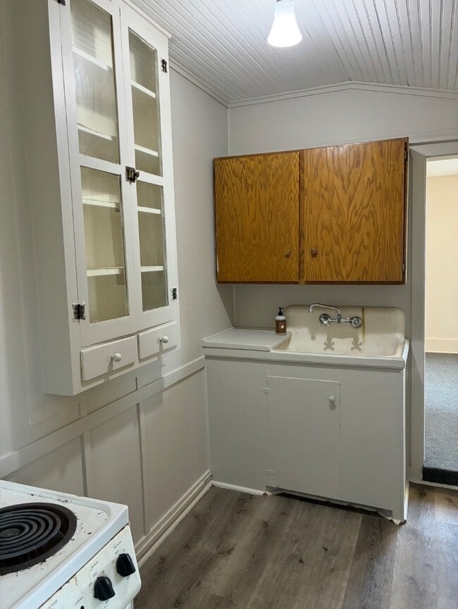 Photo - 1311 Hansen Ave