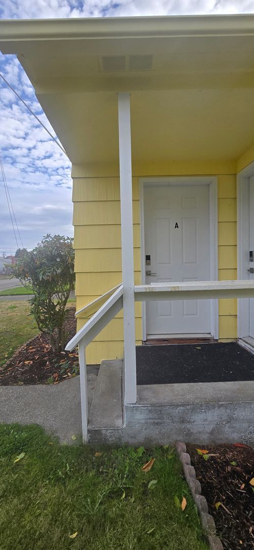 Photo - 714 Georgiana St Unit A