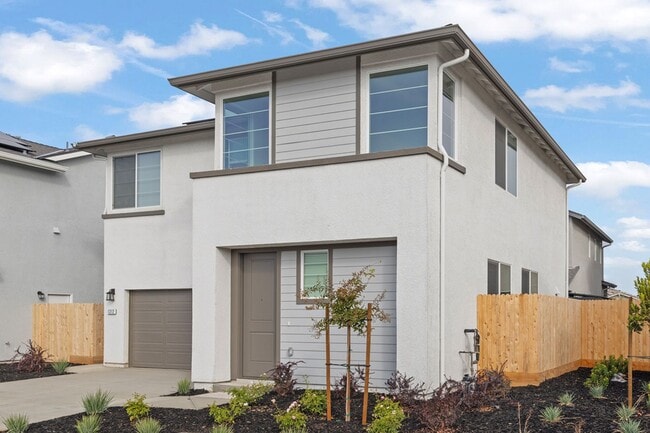 Photo - Brand New 3 Bedroom 2.5 Bathroom with Solar in NW Visalia!!