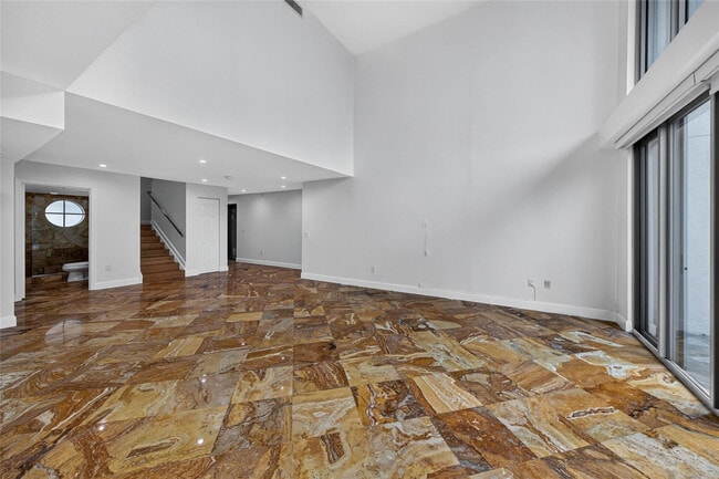 Photo - 900 SE 2nd St Unit 302