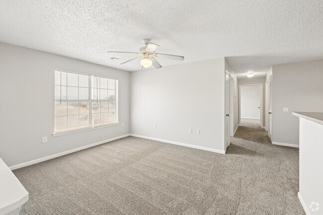 2B60 2BR, 2BA - 987SF - Living Room