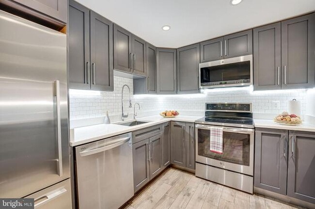 Photo - 7600 Tremayne Pl Unit 107