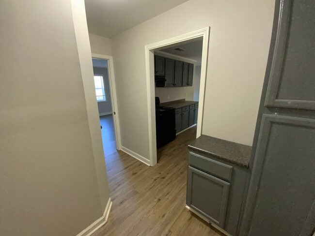 Photo - 115 Blakely Rd