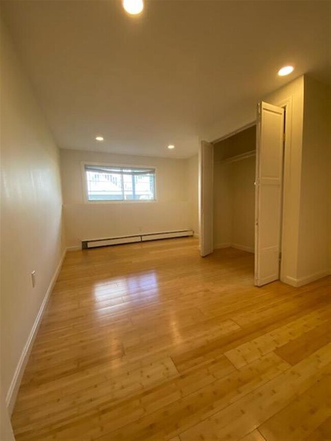 Photo - 126 Clifton St Unit 5