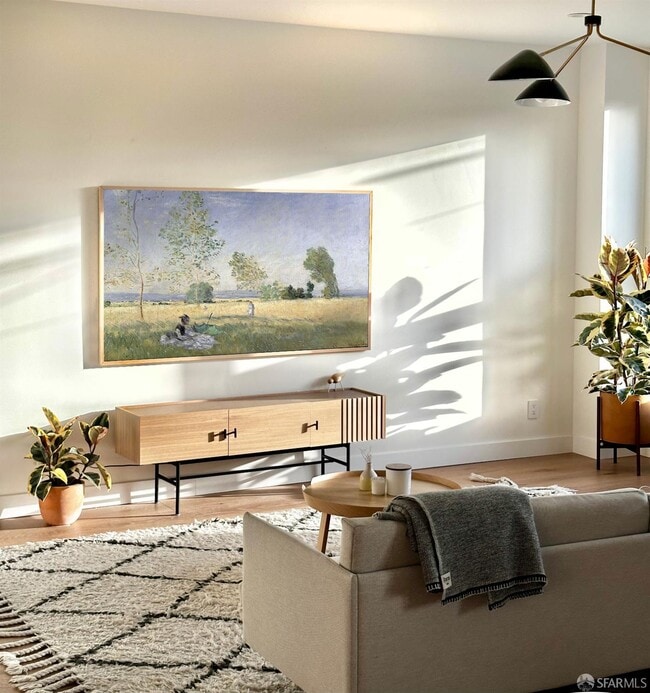 Photo - 943 Treat Ave