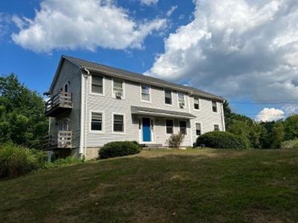Building Photo - 113 Canton St Unit 2