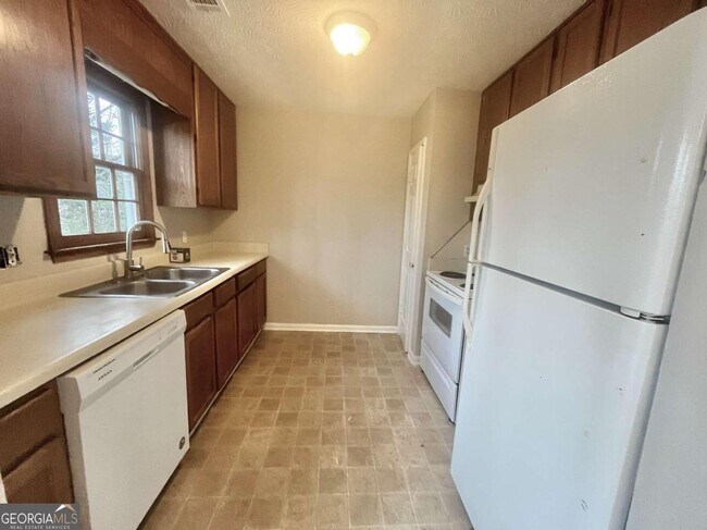 Photo - 4550 Broadwater Trail