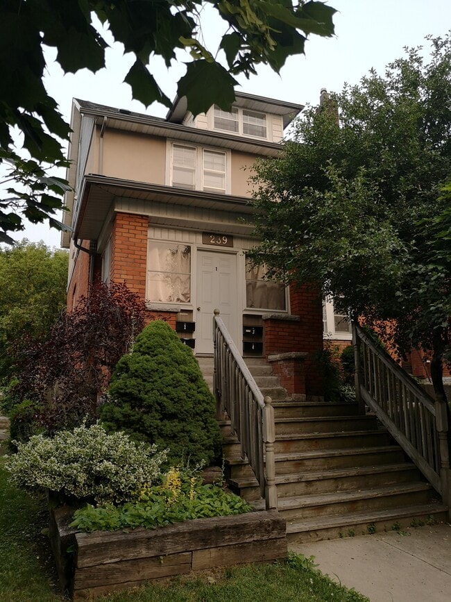 Building Photo - 239 Queen St S Unit 2