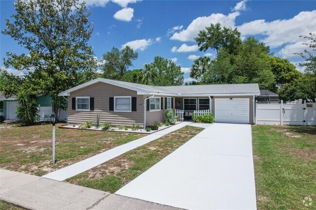Building Photo - 14665 SW 35th Terrace Rd Rental