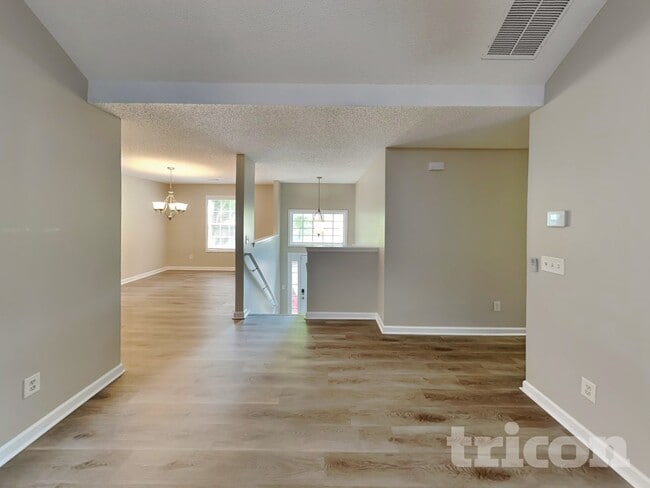 Photo - 535 Brentwood Blvd