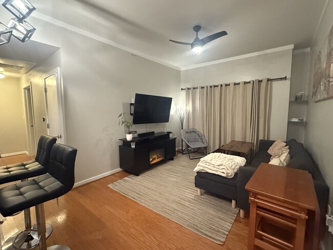 Photo - 715 N Church St Unidad 601