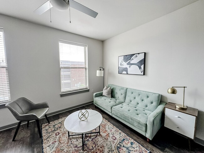 Photo - 520 N Magnolia St Apartment Unit ID1036764P
