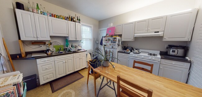 Photo - 61 Dana St Unit 3