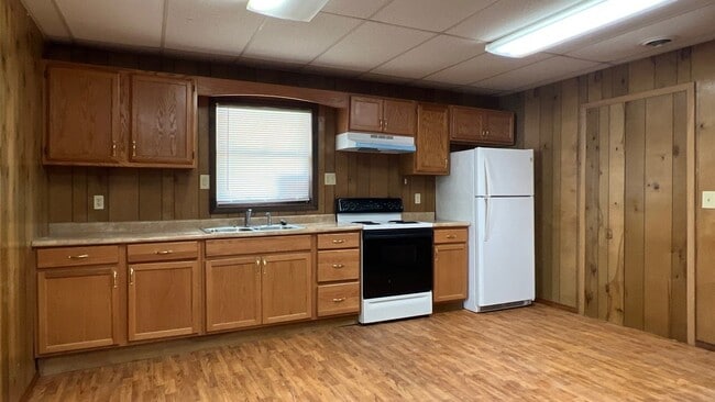 Photo - 207 Lincoln Dr