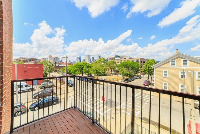 Photo - 125 B St Unit 3A
