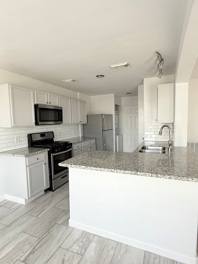 Photo - 6810 Strathmore Pl Ct