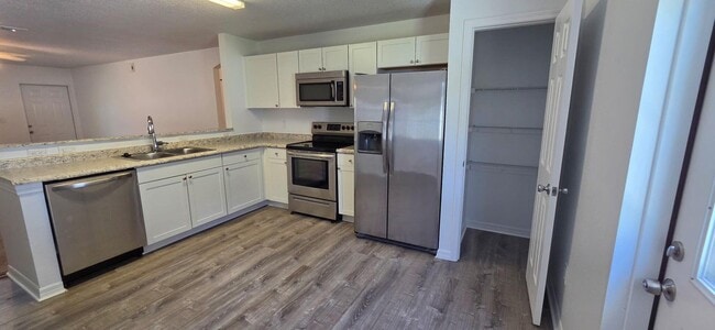 Photo - 2135 19th Ave SW